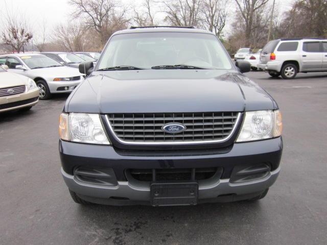 Ford Explorer 2002 photo 2