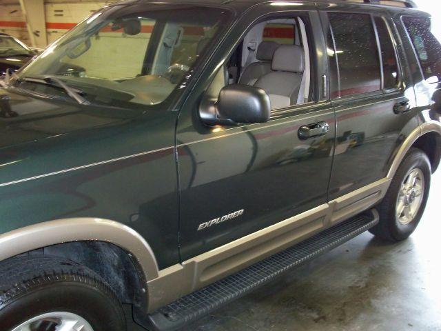 Ford Explorer 2002 photo 1