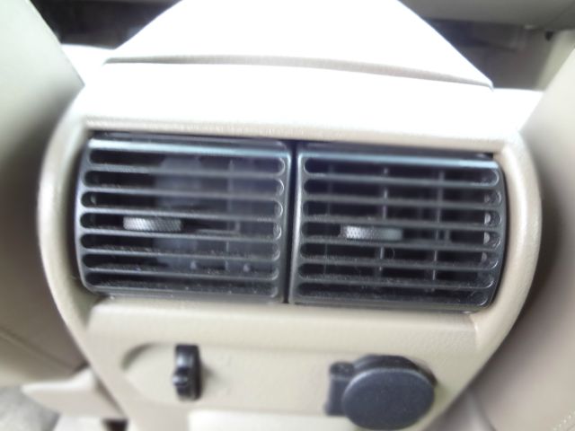 Ford Explorer 2002 photo 10