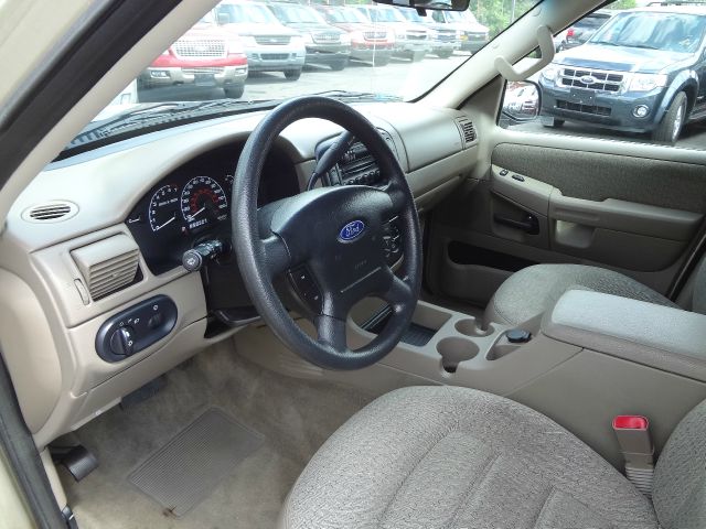 Ford Explorer 2002 photo 11