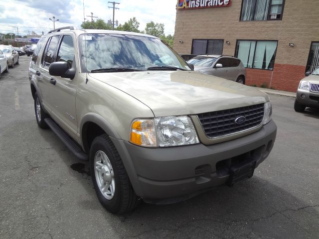 Ford Explorer 2002 photo 2