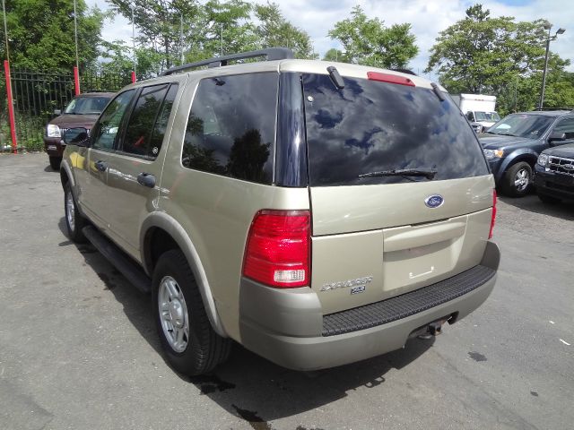 Ford Explorer 2002 photo 6