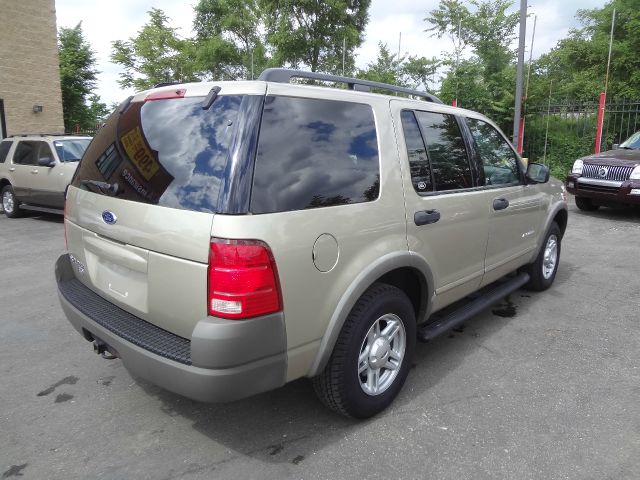 Ford Explorer 2002 photo 7