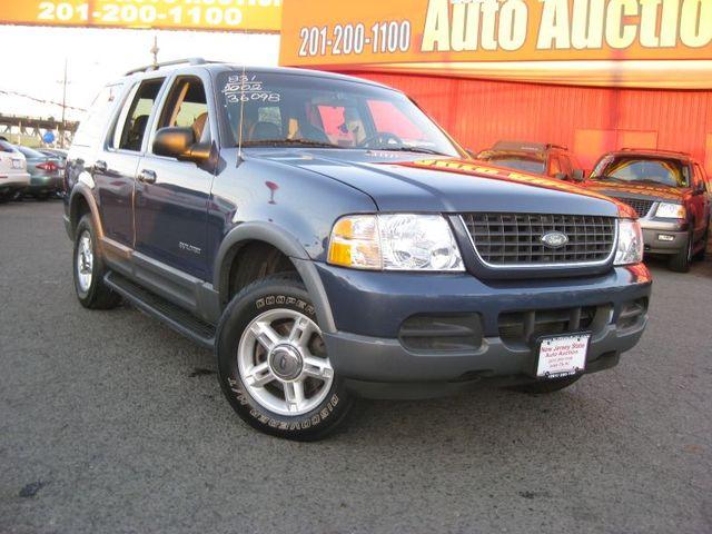 Ford Explorer 2002 photo 1