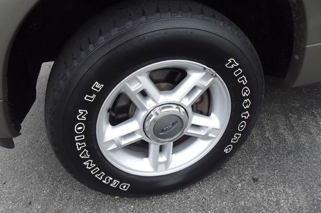 Ford Explorer 2002 photo 3
