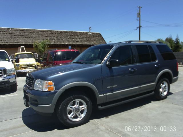 Ford Explorer 2002 photo 2