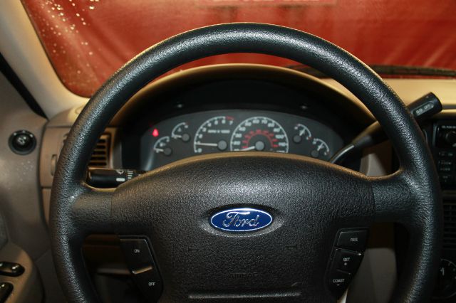 Ford Explorer Reg Cab 159.5 WB C5B SUV