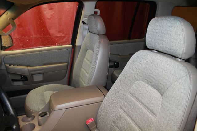Ford Explorer 2002 photo 10