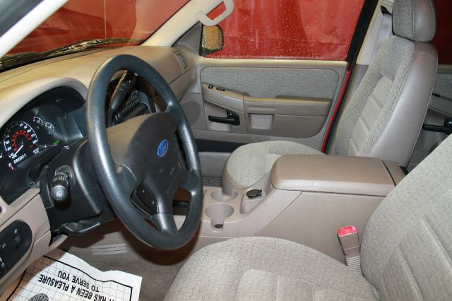 Ford Explorer 2002 photo 20