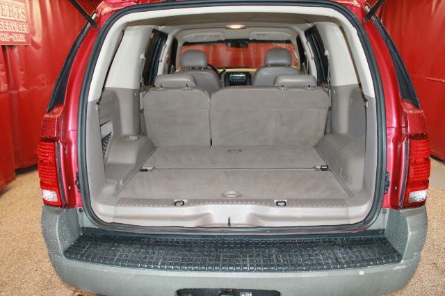 Ford Explorer 2002 photo 3
