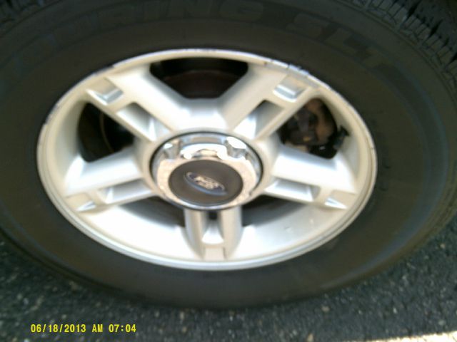 Ford Explorer 2002 photo 3