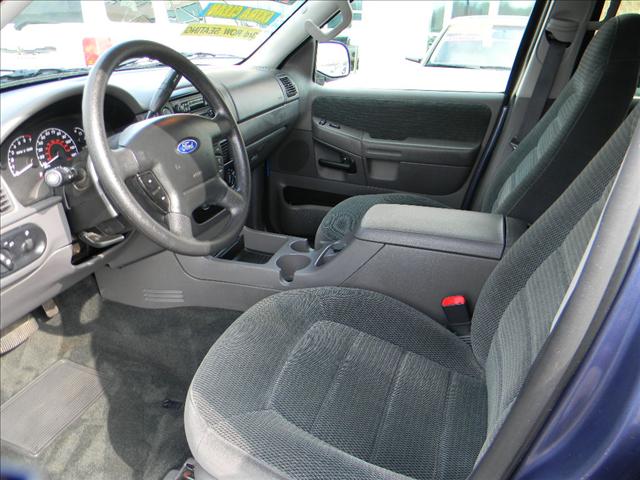 Ford Explorer 2002 photo 3