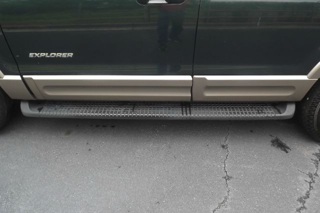 Ford Explorer 2002 photo 11