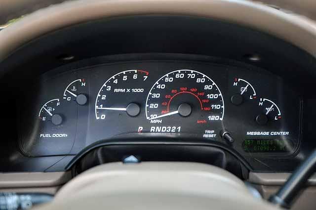 Ford Explorer 2002 photo 10