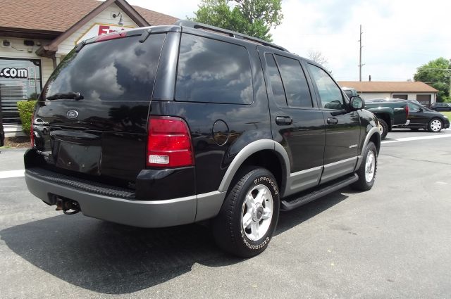 Ford Explorer 2002 photo 1