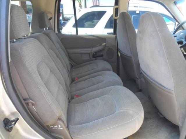 Ford Explorer 2002 photo 5