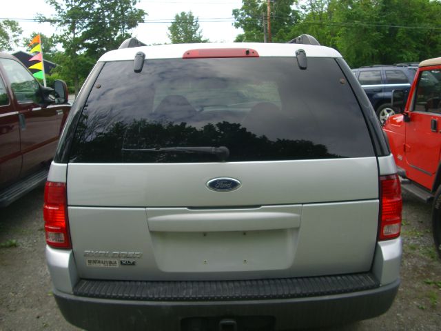Ford Explorer 2002 photo 1