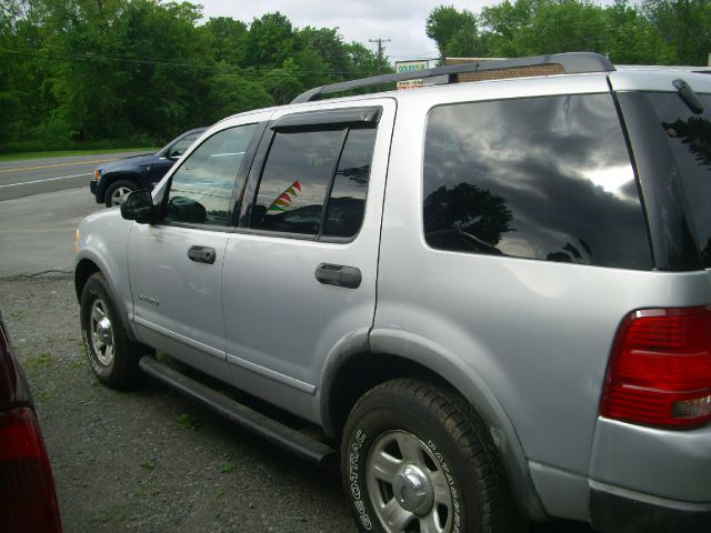 Ford Explorer 2002 photo 3