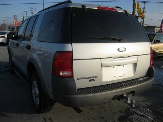 Ford Explorer 2002 photo 5