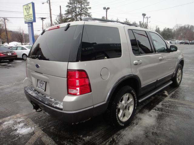 Ford Explorer 2002 photo 3