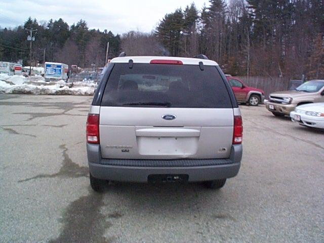 Ford Explorer 2002 photo 3