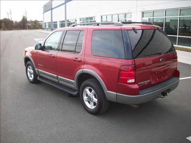 Ford Explorer 2002 photo 1