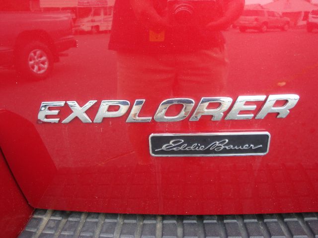 Ford Explorer 2002 photo 6