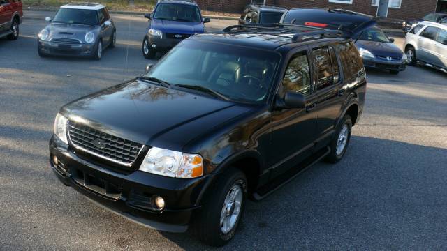 Ford Explorer 2002 photo 1
