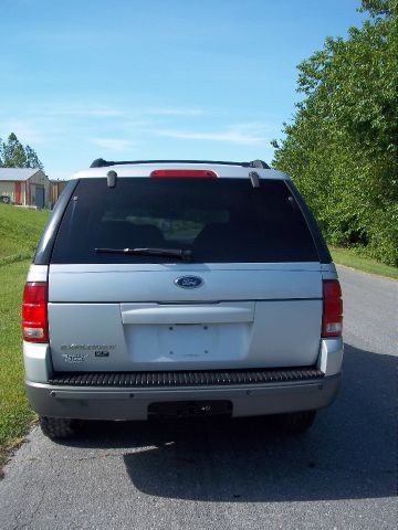 Ford Explorer 2002 photo 1
