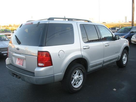 Ford Explorer 2002 photo 1