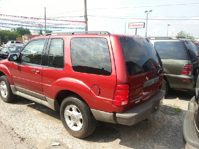 Ford Explorer 2002 photo 2