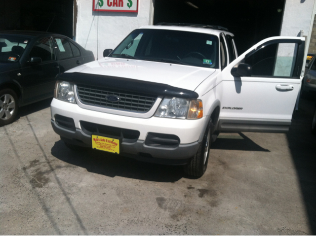 Ford Explorer 2002 photo 4