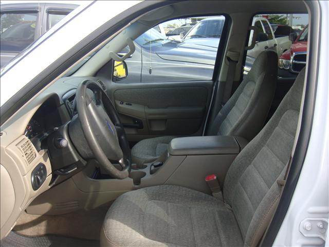 Ford Explorer 2002 photo 3