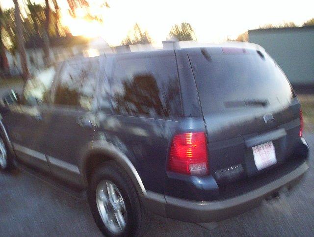 Ford Explorer 2002 photo 1