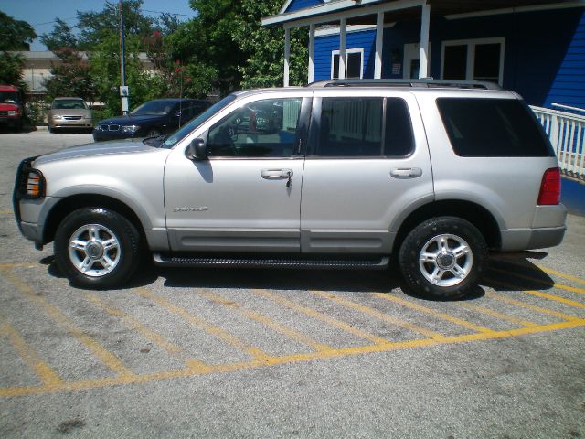 Ford Explorer 2002 photo 1