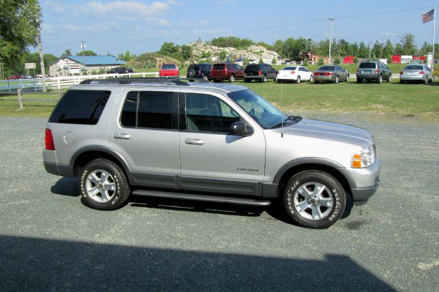 Ford Explorer 2002 photo 3