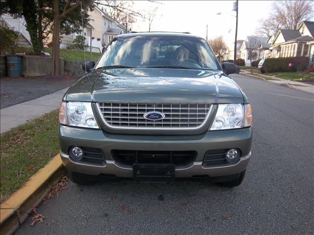Ford Explorer 2002 photo 1