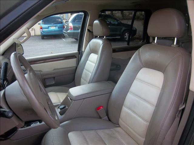 Ford Explorer 2002 photo 5