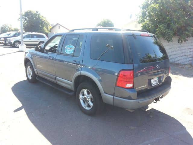 Ford Explorer 2002 photo 1