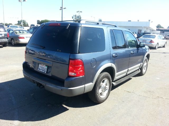 Ford Explorer 2002 photo 3