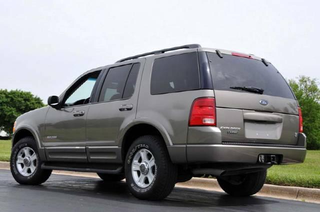 Ford Explorer 2002 photo 4