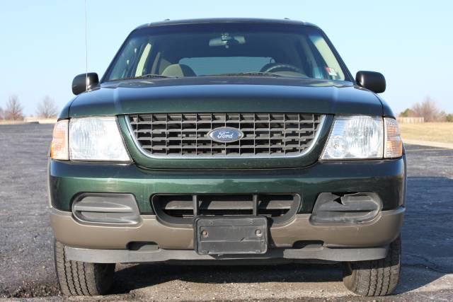 Ford Explorer 2002 photo 1