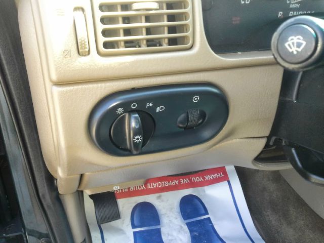 Ford Explorer 2002 photo 10