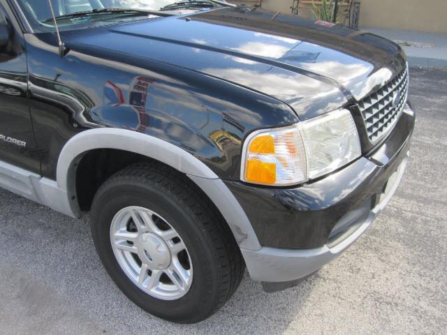 Ford Explorer ESi Sport Utility