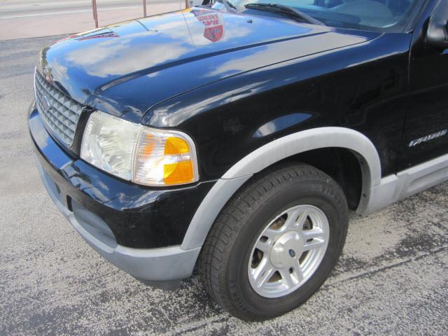 Ford Explorer 2002 photo 4