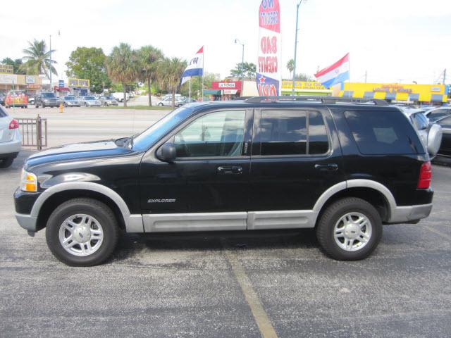 Ford Explorer 2002 photo 2
