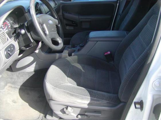 Ford Explorer 2002 photo 3