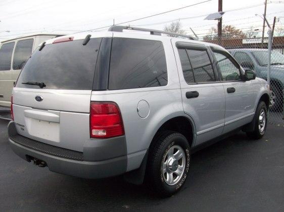 Ford Explorer 2002 photo 1