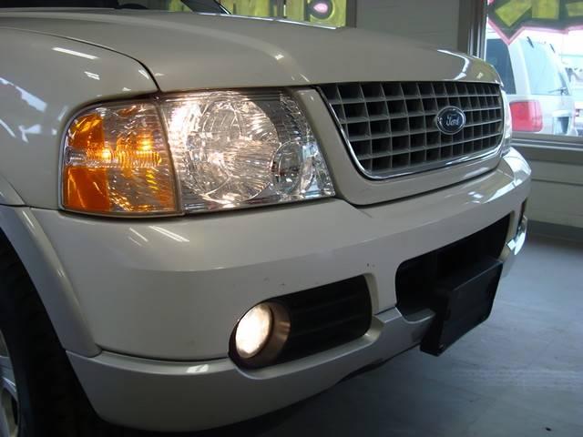 Ford Explorer 2002 photo 2