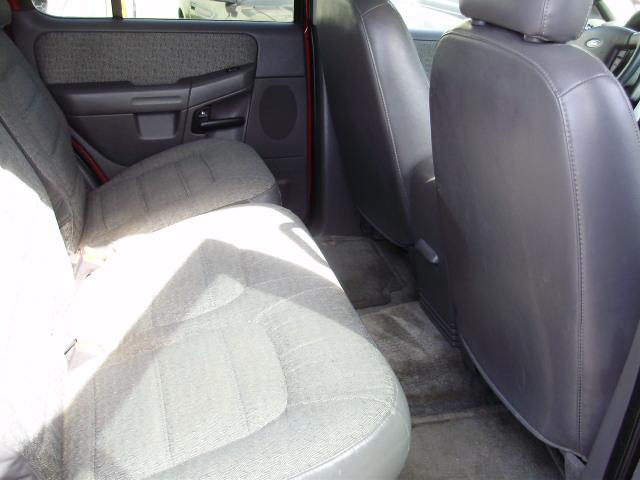 Ford Explorer 2002 photo 4